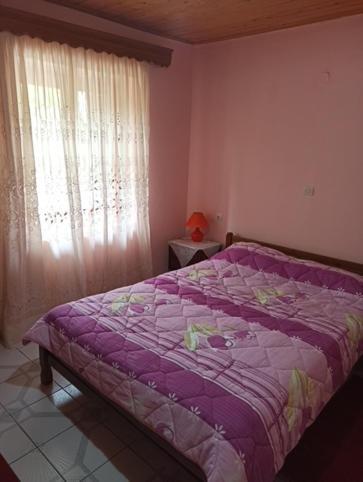 Feneos Apartment